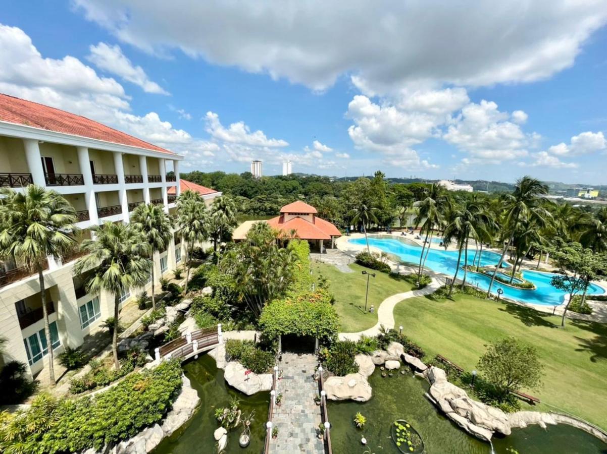 Bangi Resort Hotel Bandar Baru Bangi Exterior foto